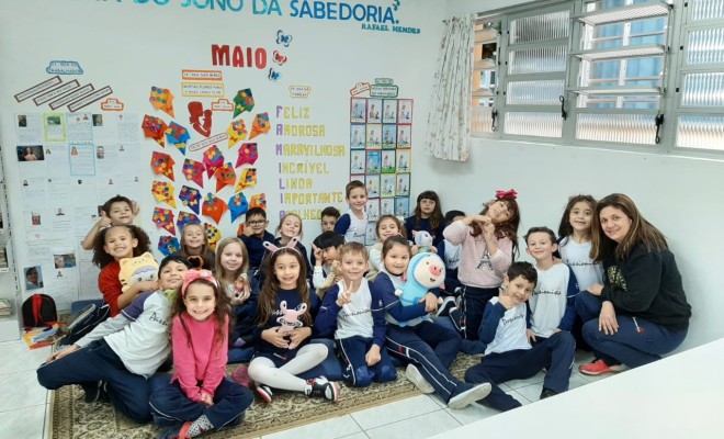 Mural de Maio - Biblioteca Rosrio